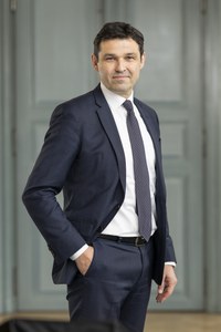 Matthias_Aebischer_hoch