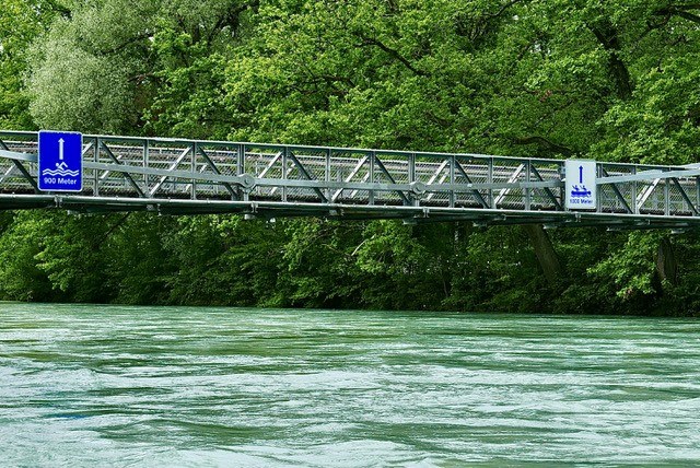 Signalisation am Schönausteg. Bild: Sportamt Stadt Bern.