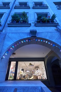 Hochformat   Schaufenster vor 22 Uhr (Bild   Adrian Moser)