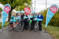 MK Hallo Velo Gruppenbild Gemeindevertreter und OK Hallo Velo. Bild: Sportamt Stadt Bern