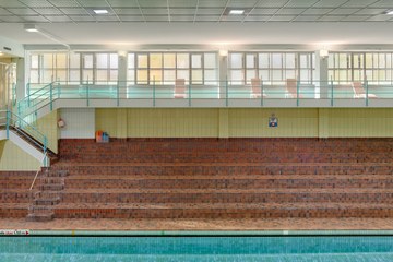 Stufenrampe Hallenbad Hirschengraben. Bild: Sportamt Stadt Bern.. Vergrösserte Ansicht