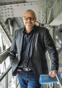 5 Point de Presse Kirchenfeldbrücke Stadtingenieur Reto Zurbuchen © Alexander Egger