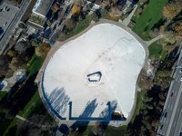 Luftbild zu Beginn der Bauarbeiten, November 2020 (Bild: Thomas Kaspar)
