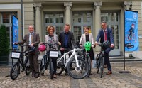 Berner Stadtregierung - Gruppenbild Aktion «bike to work»