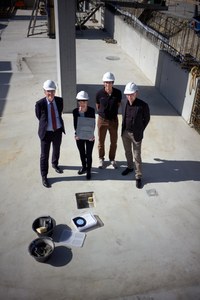 2 Grundsteinlegung Schwimmhalle Alec von Graffenried, Franziska Teuscher, Christian Bigler, Thomas Pfluger v.l. Bild Thomas Kaspar