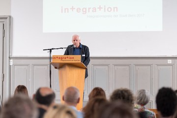 Integrationspreis Urs Frieden Bild Sandra Blaser (JPG, 1,8 MB). Vergrösserte Ansicht