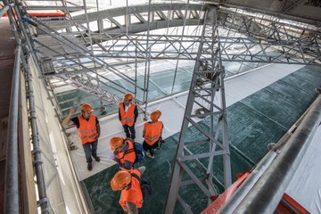 Auf dem Gerüst der Kirchenfeldbrücke. (Bild: Alexander Egger)  . Vergrösserte Ansicht