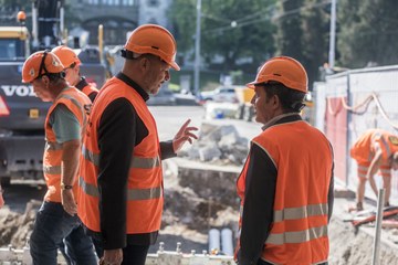 Stadtingenieur Reto Zurbuchen (links) und Bernmobil-Direktor René Schmied. (Bild: Alexander Egger)  . Vergrösserte Ansicht