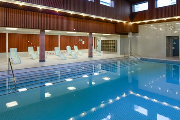 Lehrschwimmbecken im Hallenbad Hirschengraben (Bild: Sportamt Bern). Vergrösserte Ansicht