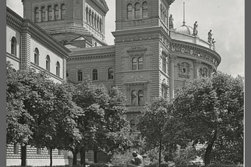 Bundeshaus mit Bundesterrasse (Bild: Stadtarchiv Bern). Vergrösserte Ansicht