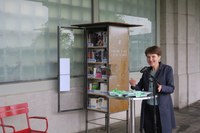 Eröffnung offene Bücherschränke mit Franziska Teuscher