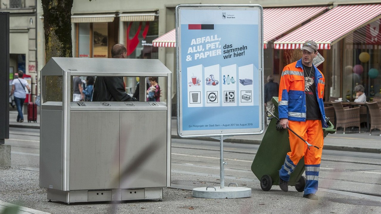 Pilotprojekt Zur Abfalltrennung Im öffentlichen Raum — Mediencenter