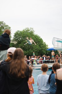 Sprungturm (Bild: Lea Moser)