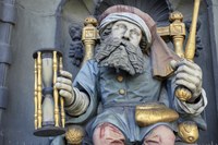 Figur Chronos   vor der Restauration