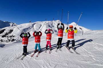 Gruppenbild Sunrise SnowDays, Verein Schneemacher © Pia Stalder. Vergrösserte Ansicht