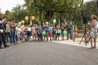 Bild 7 Eröffnung neuer Spielplatz Dählhölzli mit Ursula Wyss