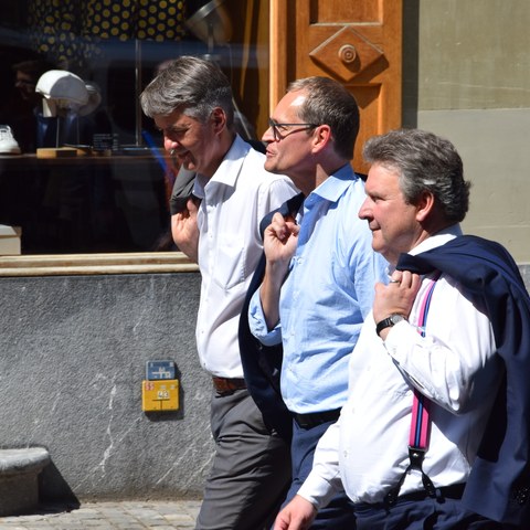 Gipfeltreffen: Alec von Graffenried (Bern, hinten), Michael Müller (Berlin) und Michael Ludwig (Wien, vorne)