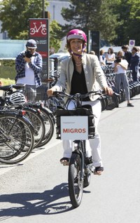 Start «Velo Bern» mit Gemeinderätin Ursula Wyss