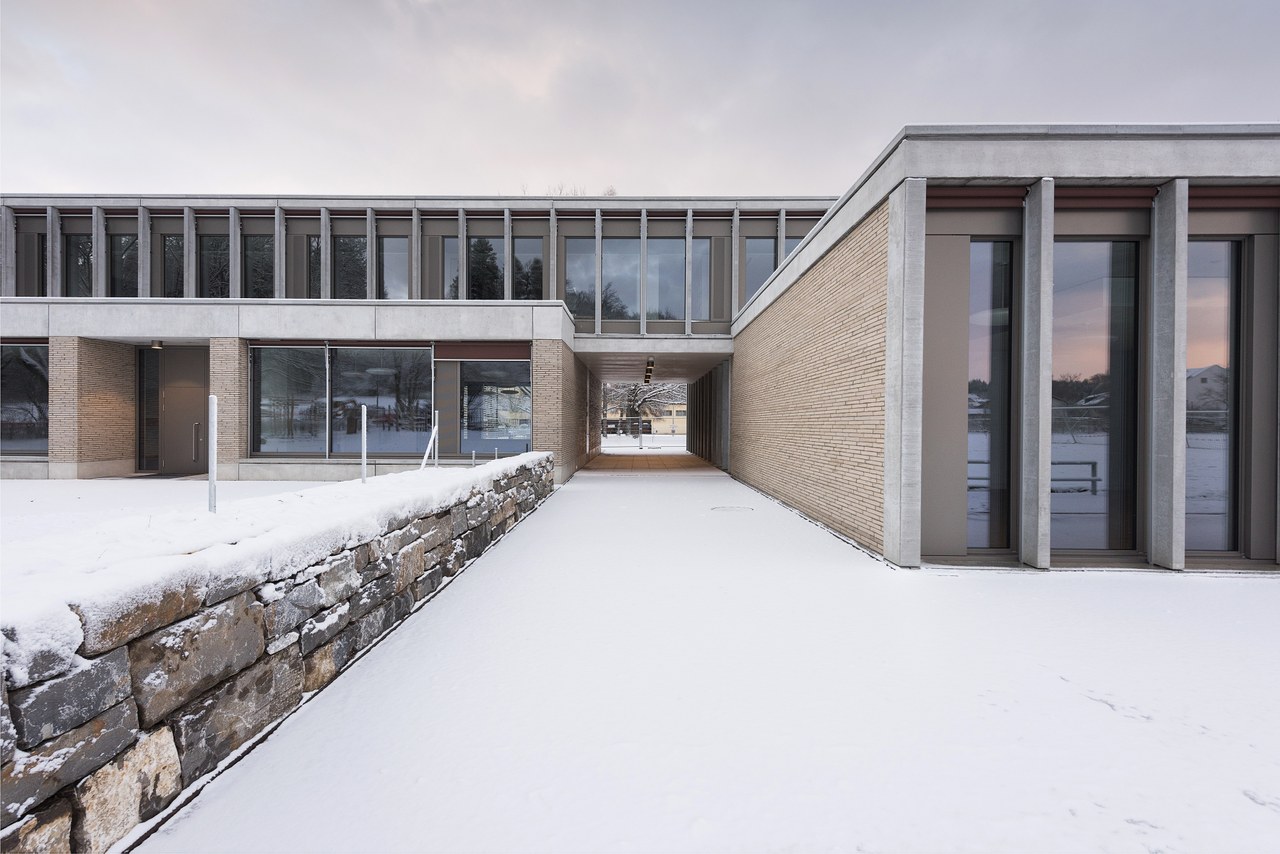 Aussenansicht Volksschule Stapfenacker