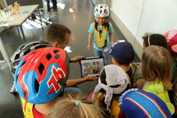 Digitaltag base4kids Demonstration. Vergrösserte Ansicht