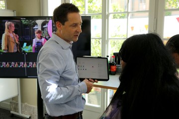 Digitaltag base4kids Videos mit iPads. Vergrösserte Ansicht