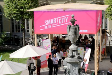 Digitaltag Innenhof Stand. Vergrösserte Ansicht