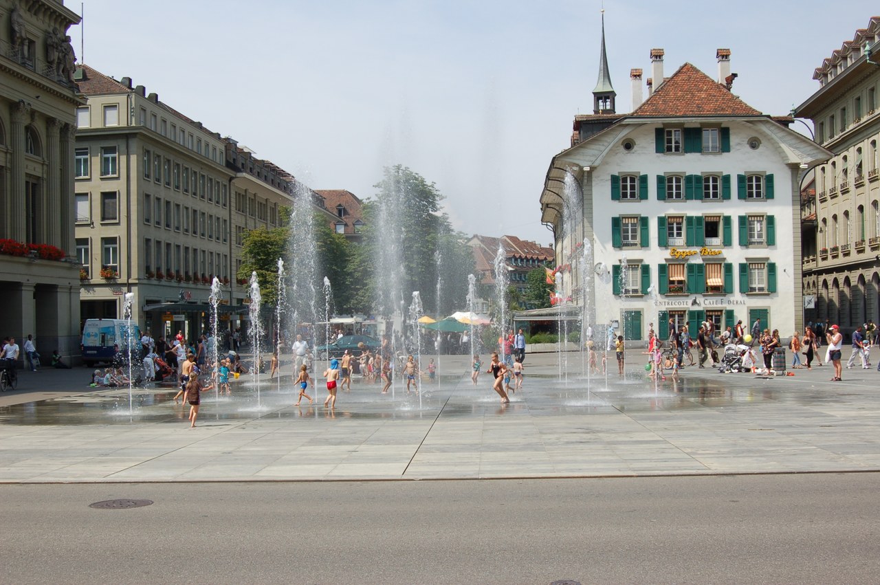 Wasserspiel auf dem Bundesplatz