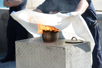 Löschdecke. Vergrösserte Ansicht