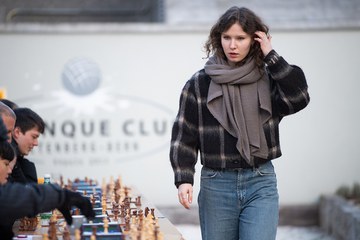 Schachklub. Vergrösserte Ansicht