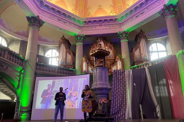 Festival der Kulturen. Vergrösserte Ansicht