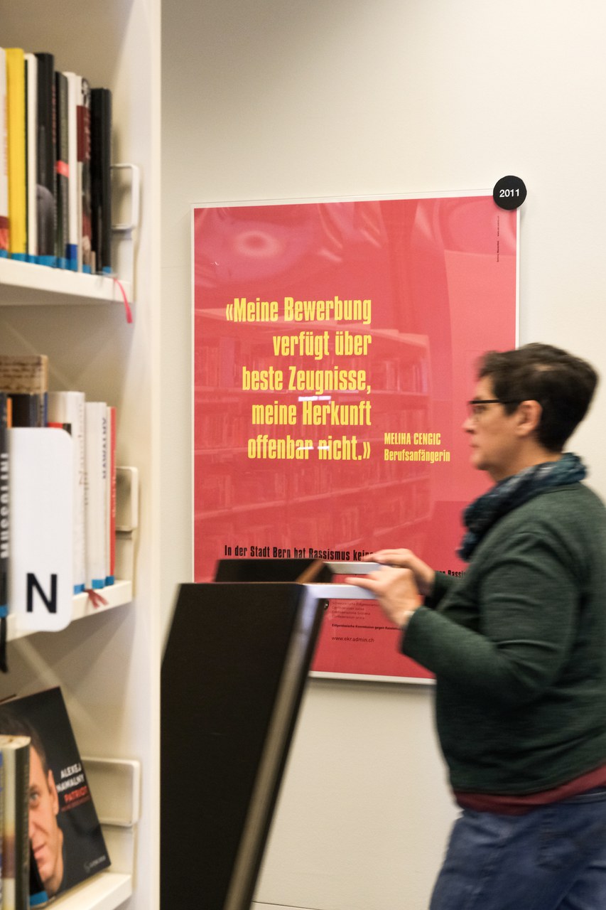 In der Kornhausbibliothek verteilt, finden sich Plakate vergangener Jahre