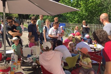 Kinderschminken am Egelsee. Vergrösserte Ansicht