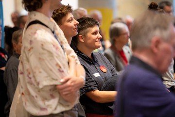 Teilnehmende IDAHOBIT. Vergrösserte Ansicht