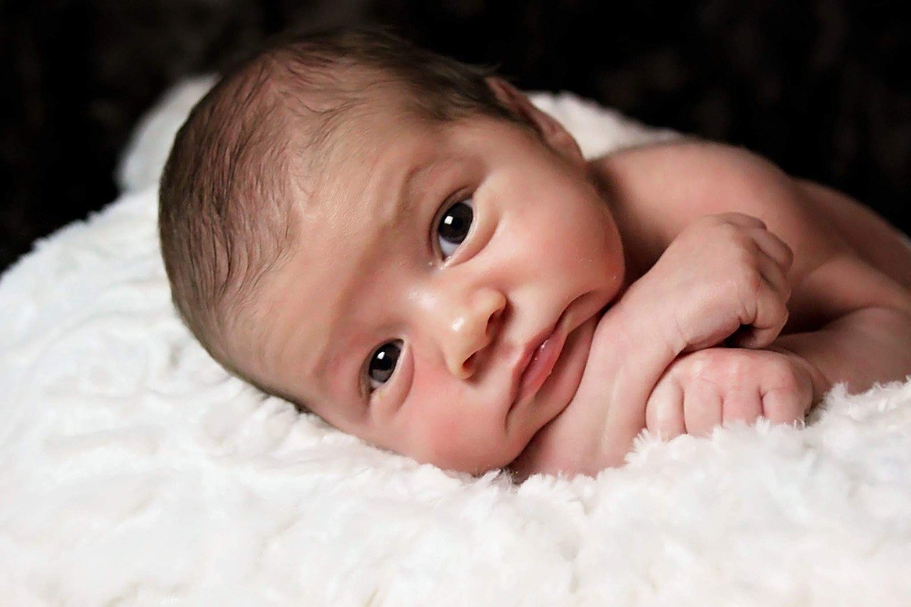 Neugeborenes Kind. (Bild: pixabay)
