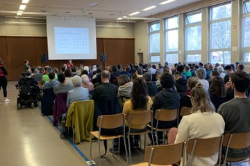 Präsentation zum Beginn der Veranstaltung. Vergrösserte Ansicht