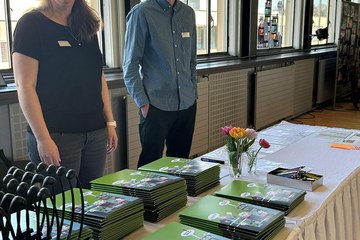 Empfang. Vergrösserte Ansicht