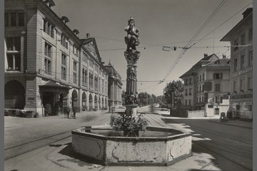 Kindlifresserbrunnen, 1946, Stadtarchiv Bern, Foto: Martin Hesse. Vergrösserte Ansicht