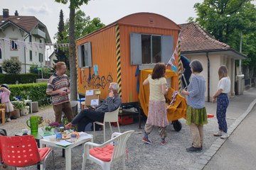 Impression von der Berner Oase an der Munzingerstrasse 2022. Vergrösserte Ansicht