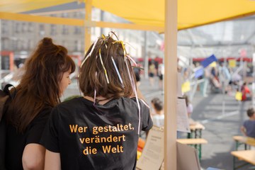 Das Motto von Creaviva passt gut zum Nachhaltigkeitspreis. Vergrösserte Ansicht