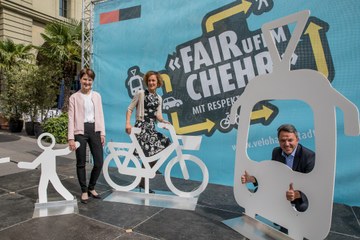 «FAIR ufem CHEHR»: Franziska Teuscher, René Schmied, Ursula Wyss (2). Vergrösserte Ansicht