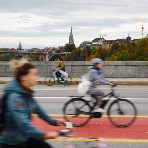 Mitarbeitende der Stadt benutzen vermehrt das Velo